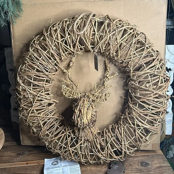 Pottery Barn Woodland Stag Lit Wreath BNIB - Picture 2 of 8
